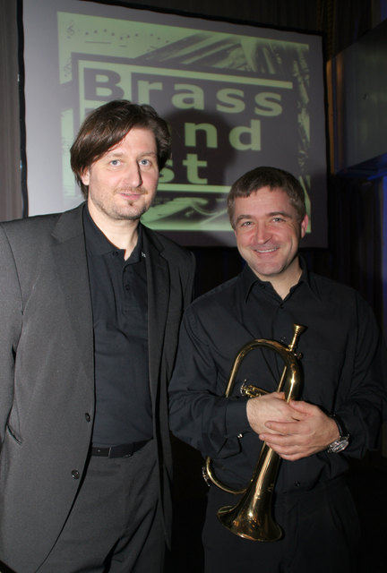 Großer Auftakt mit Wolfgang Huss und dem Solisten Christoph Pfeiffer.