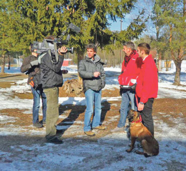 Im Hundezentrum Niederl drehte ein Team des Fernsehsenders Puls 4 eine Reportage über die Hundeausbildung.