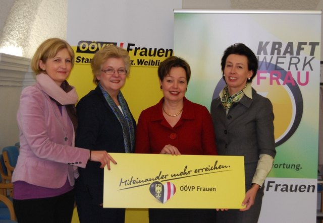 Lgf. LAbg. Eva Maria Gattringer, Meinungsforscherin Dagmar Beutelmeyer, LL Abg.z.NR Claudia Durchschlag Claudia Durchschlag und Stv. LL LAbg. Doris Schulz | Foto: oövp