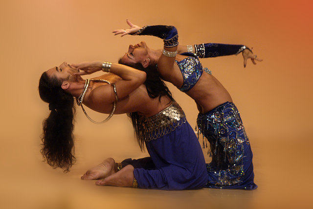 Die Tänzerin Nura entführt die Besucher in eine andere Welt. | Foto: Privat