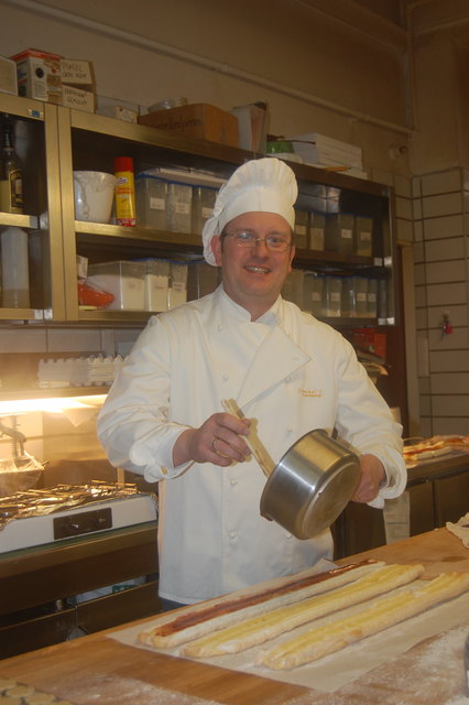 Markus Frömmel in der Backstube seiner Konditorei Ecke Burggasse/Zieglergasse.