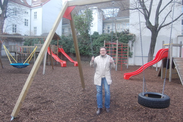 Im Garten des Kindergartens bzw. der Schule Notre Dame de Sion in der Burggasse hat der Konditor bereits als Kind gespielt.