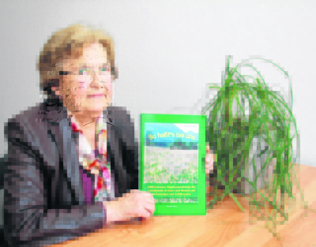 „So haßt’s bei uns“ – die Autorin Adelheid Laber aus Ferndorf mit ihrem Buch