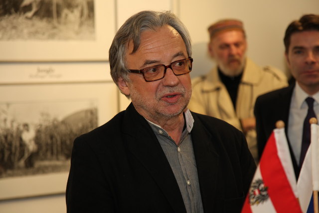 Im Pavelhaus Laafeld zeigt Branko Lenart mit Fotozyklen eine Zeitreise in ein istrisches Dorf. Foto: WOCHE