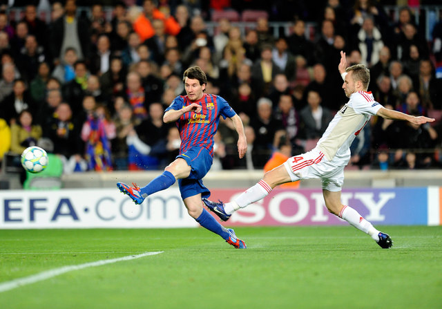Leo Messi zieht ab. Der Barca-Star verzauberte gegen Leverkusen die Fußball-Welt.