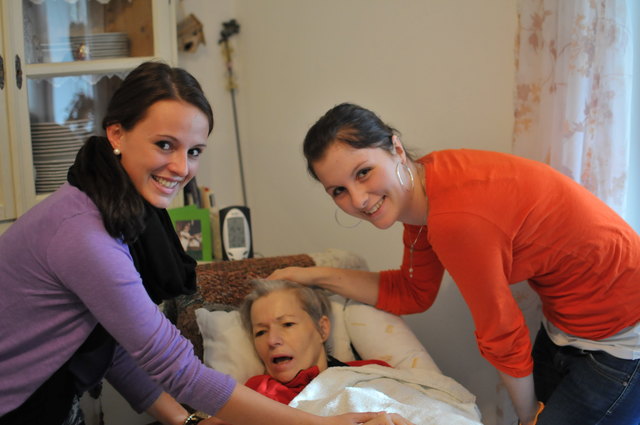 Der Film "Das eigene Leben spüren" beschäftigt sich mit der Pflege schwer kranker Mitmenschen.