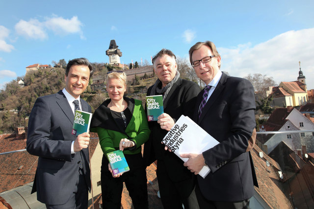Siegfried Nagl (Bürgermeister Graz), Lisa Rücker (Vizebürgermeisterin Graz), Eberhard Schrempf (Geschäftsführer der Creative Industries Styria) und Christian Buchmann (Landesrat für Wirtschaft, Europa und Kultur).