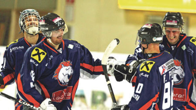 Die Ilzer Eishockey-Cracks stürmten mit einem 8:2-Kantersieg gegen Deutsch Feistritz an die Tabellenspitze der Gruppe DE.
