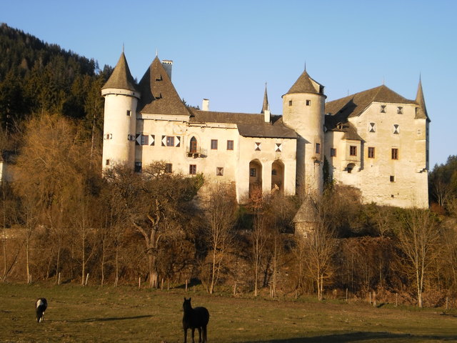 ein spätgotisches Märchenschloß