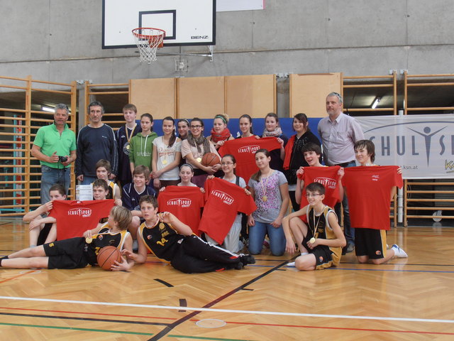 Die Kärntner Meister im Unterstufen-Schulcup bei Mädels und Burschen: NMS/HS1 Wolfsberg