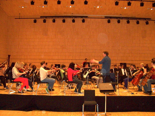 Kärntner Jugendsinfonieorchester 2012 beim Proben in der Carinthischen Musikakademie