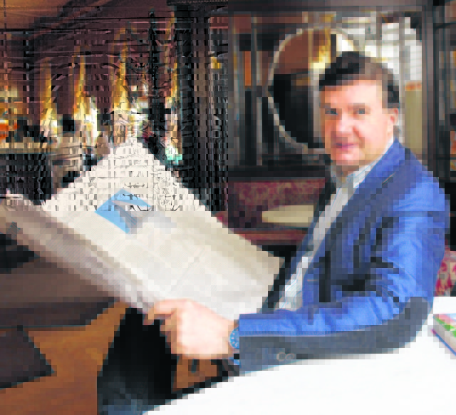 Der scharfe Kritiker und Autor Andreas Salcher tritt mit seinem neuen Werk gegen die Gleichgültigkeit der Menschen auf