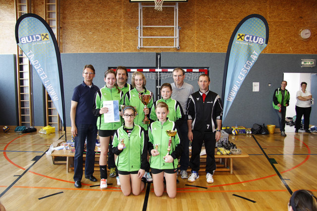 Die siegreichen Perger Hauptschul-Volleyballerinnen. | Foto: Privat