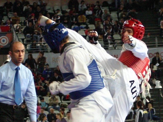 Taekwondo-Vize-Europameister Manuel Mark (re.) holte bei den Int. Spanish Open in Alicante nach starken Leistungen den guten 5. Platz | Foto: TKDV Tirol