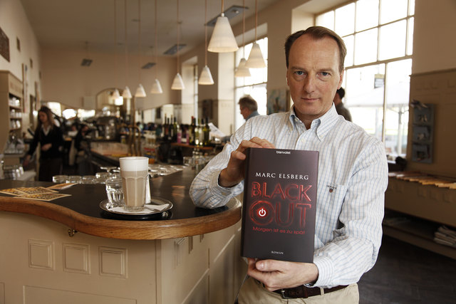 Der Wiener Autor Marc Elsberg sorgt mit seinem neuen Thriller „Blackout“ für Zündstoff und ausverkaufte Lesungen. | Foto: Rene Wallentin