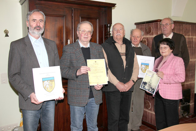 Ein Team von engagierten Weikendorfern beschäftigt sich mit der Geschichte der Großgemeinde.