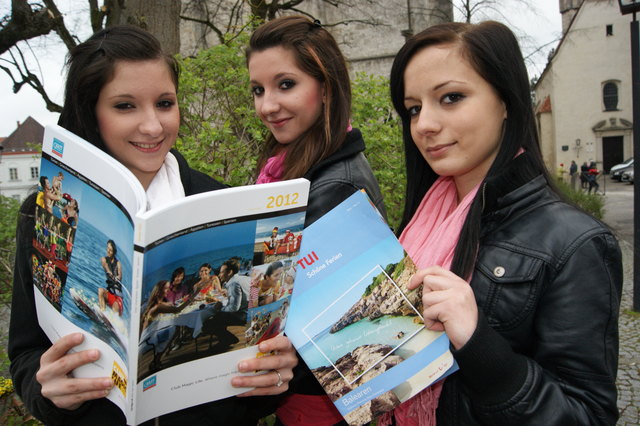 Auch diese drei Steyrerinnen wollen heuer verreisen, haben sich aber noch nicht für ein Urlaubsziel entschieden. Foto: BRS
