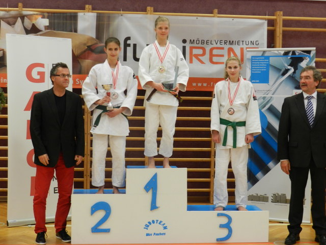 Platz3 für Lisa Fink (rechts) bei den ÖM U20