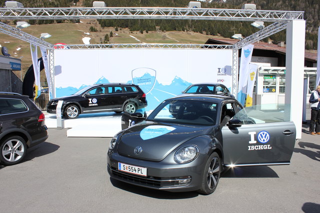 Stand im Mittelpunkt der neue Beetle von VW