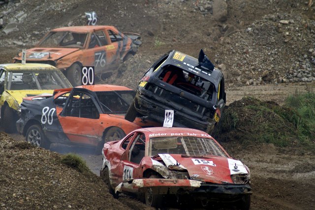 Action pur verspricht der erste Stockcar-Staatsmeisterschaftslauf der Saison beim Georgimarkt in Wildenau am Sonntag. | Foto: MSC Rinnerwirt