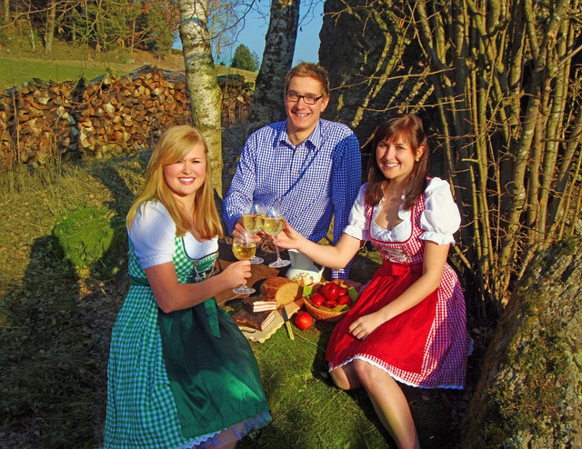 Die Landjugend Arnreit lädt am Sonntag, 22. April, zur Mostkost. Mostsommelier Erich Aumüller und eine Jury küren den Sieger. | Foto: privat
