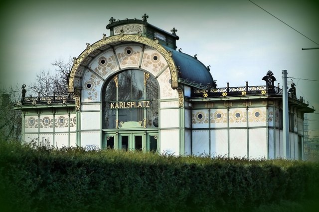 Otto Wagners Jugendstil-Stadtbahnpavillon am Karlsplatz