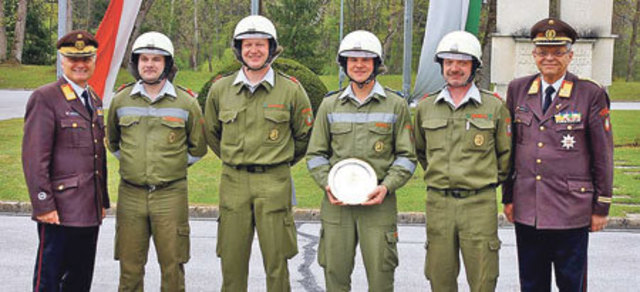 Gold für Wolfgang Kaufmann, Martin Baumhackl, Andreas Neuhold, Manfred Trummer mit Albert Kern (l.), Johann Kienreich.