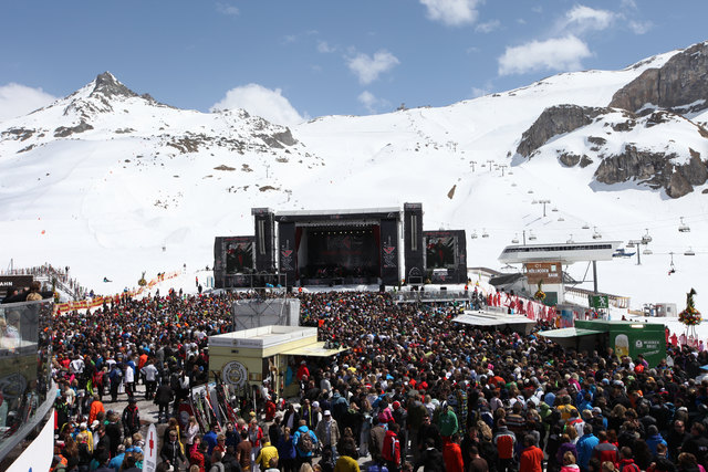Super Event trotz sommerlichen Temperaturen, mit ca 14.0000 Besuchern auf über 2.300 Metern Seehöhe.