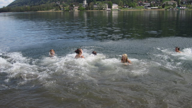 Baden bei 10 Grad C Brrr....