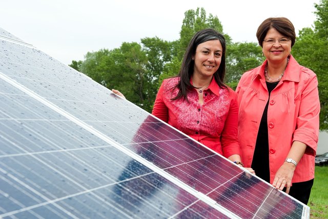 Vizebürgermeisterinnen Maria Vassilakou (Grüne) und Renate Brauner (SPÖ) bei der Eröffnung. | Foto: Bohmann/PID