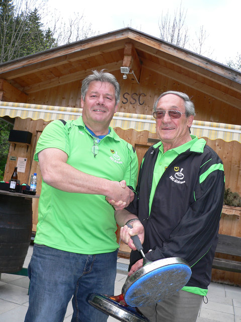 Obmann Toni Nagele (re) und sein Stellvertreter Wolfi Sokol . Foto copyright Skamen