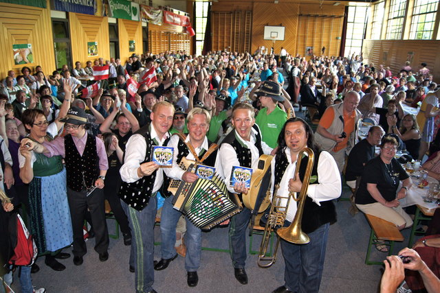 Am 6. Mai 2012 präsentierten die Edlseer bei einem Radio-Steiermark Frühschoppen ihre neue CD "Das Beste aus der Hoamat"
