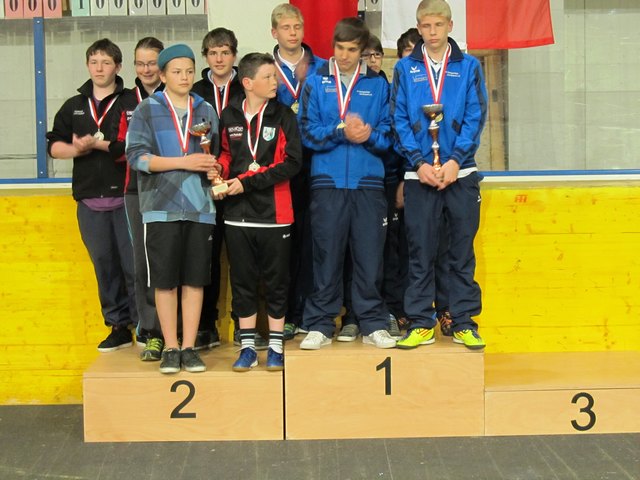 Rang 2  ESV. Erpfendorf stößt dazu;vorne Lechner Fabian, Resinger Johann, hinten Lechner Adrian, Gogl Stefanie,  Salfenauer Alexander.