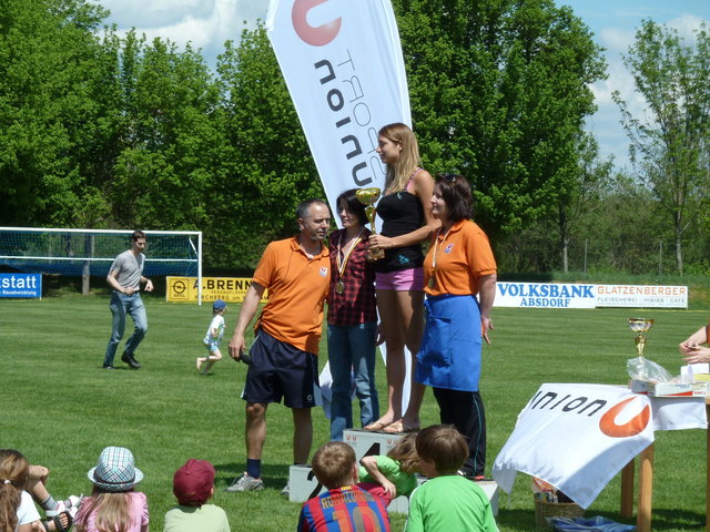 10km w. bis 34 Jahren 1. Katharina Tampermeier, 2. Maria Vollmann, 3. Uschi Berthold