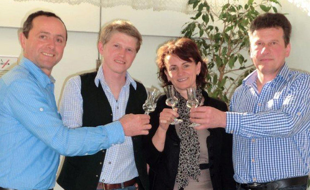 Die ausgezeichneten Edelbrandsommeliers August Reichl, Christoph Kreuzer, Rosa Huber und Alois Rosner (v.l.). | Foto: privat
