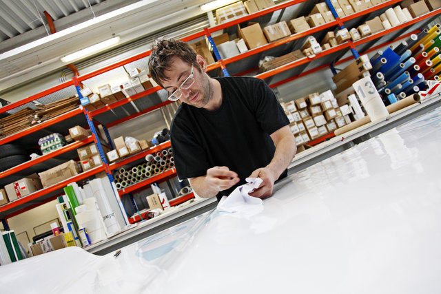 Viele fleißige Hände haben zu tun. | Foto: Rene Wallentin