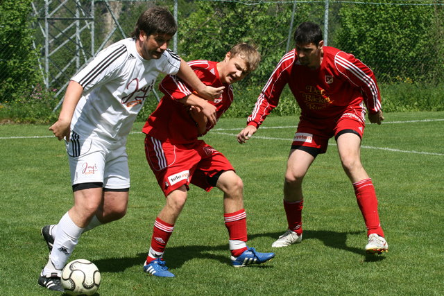 Aleksandar Matic (in Weiß) erzielte in der Schlussphase den wichtigen 2:2-Ausgleich.