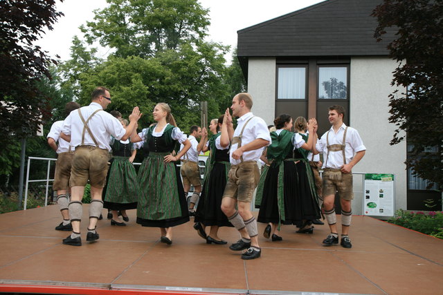 Getanzt und gekraxelt wird am Sonntag auf dem Gemeindeplatz in Pichl. | Foto: Privat