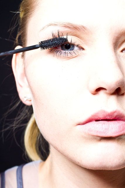 Getuschte Wimpern wirken sehr sexy.