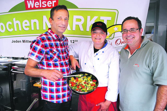 Besucher des Wochenmarkts können am 2. Juni bei Einkaufstouren und Schaukochen ihr Wissen ums Essen erweitern.