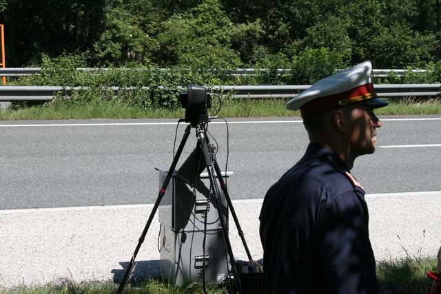 Die Polizei appeliert an die Vernunft der Verkehrsteilnehmer und kündigt strenge Kontrollen an.