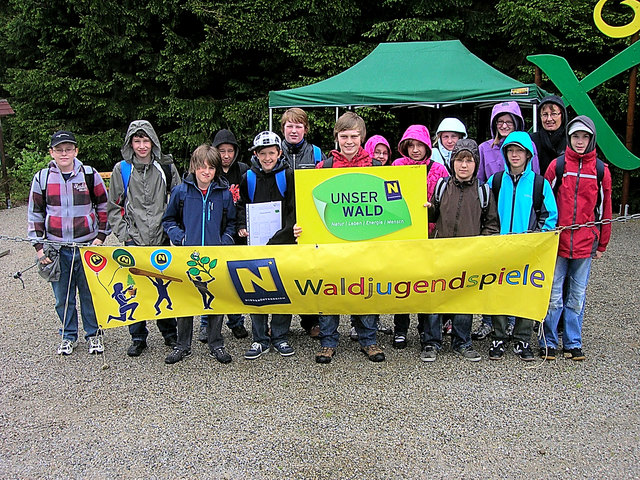 Bezirkssieger von Gmünd wurde die 2B der Hauptschule Weitra.