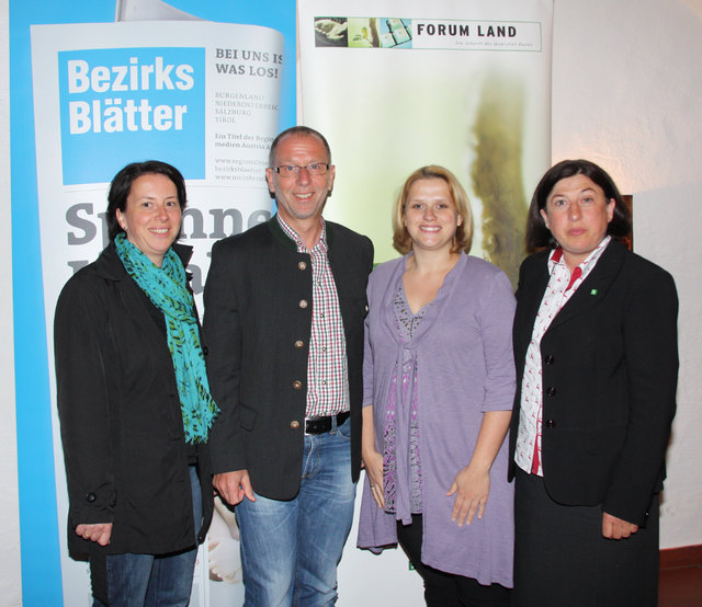 Marlies Witsch (Vizebgm. Obsteig), Franz Dengg (Bgm. Mieming), Claudia Hirn-Gratl (Obfrau Forum Land) und Renate Dengg (Obfrau-Bezirksbäuerin)