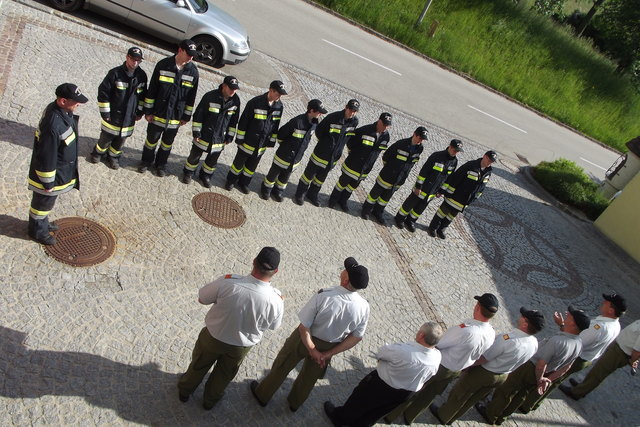 Übergabe der Abzeichen