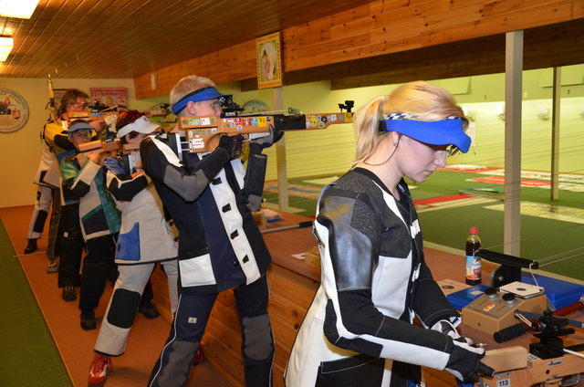 10m Armbrust wird in der Halle ausgetragen