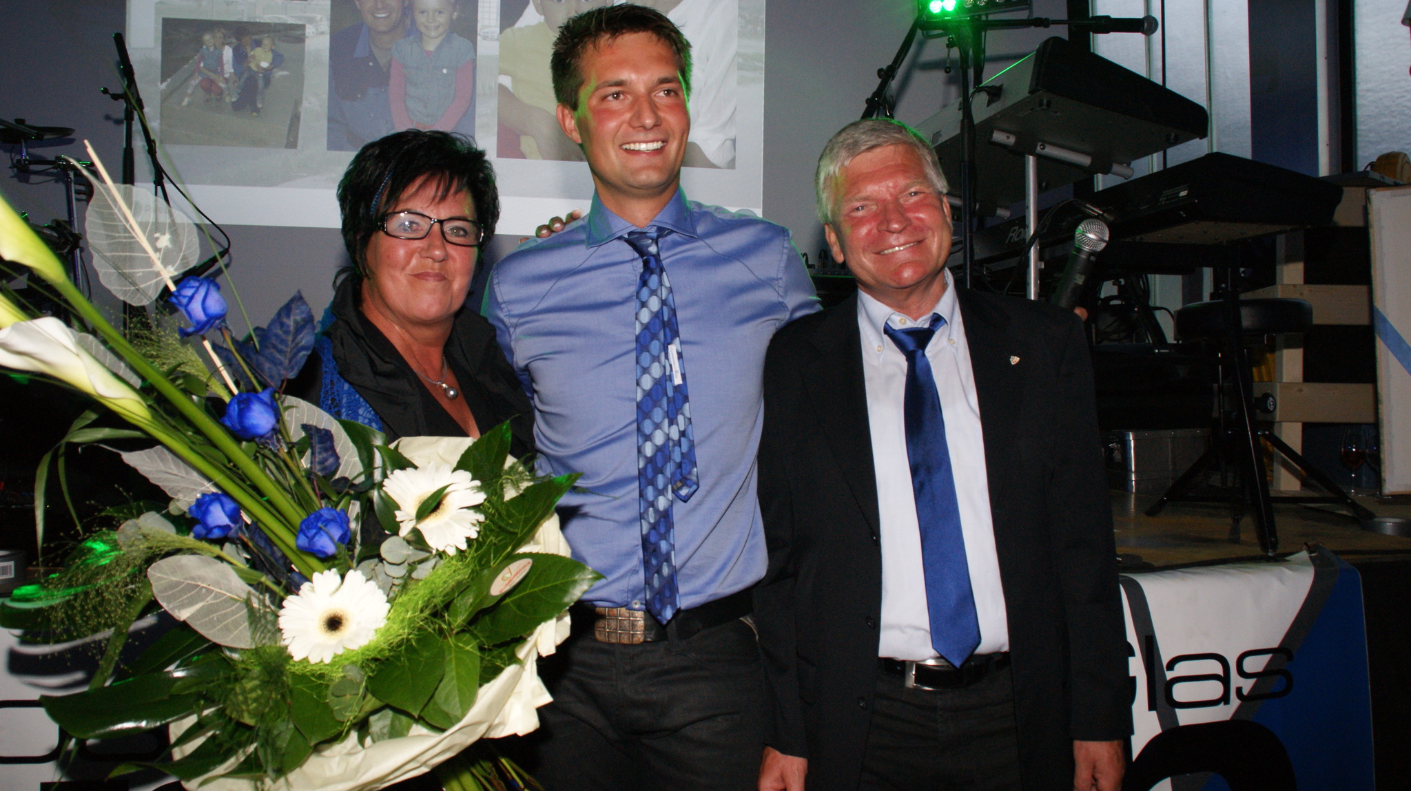 Firma Glonner feierte mit seinen Gästen in schwarz und blau - Kufstein