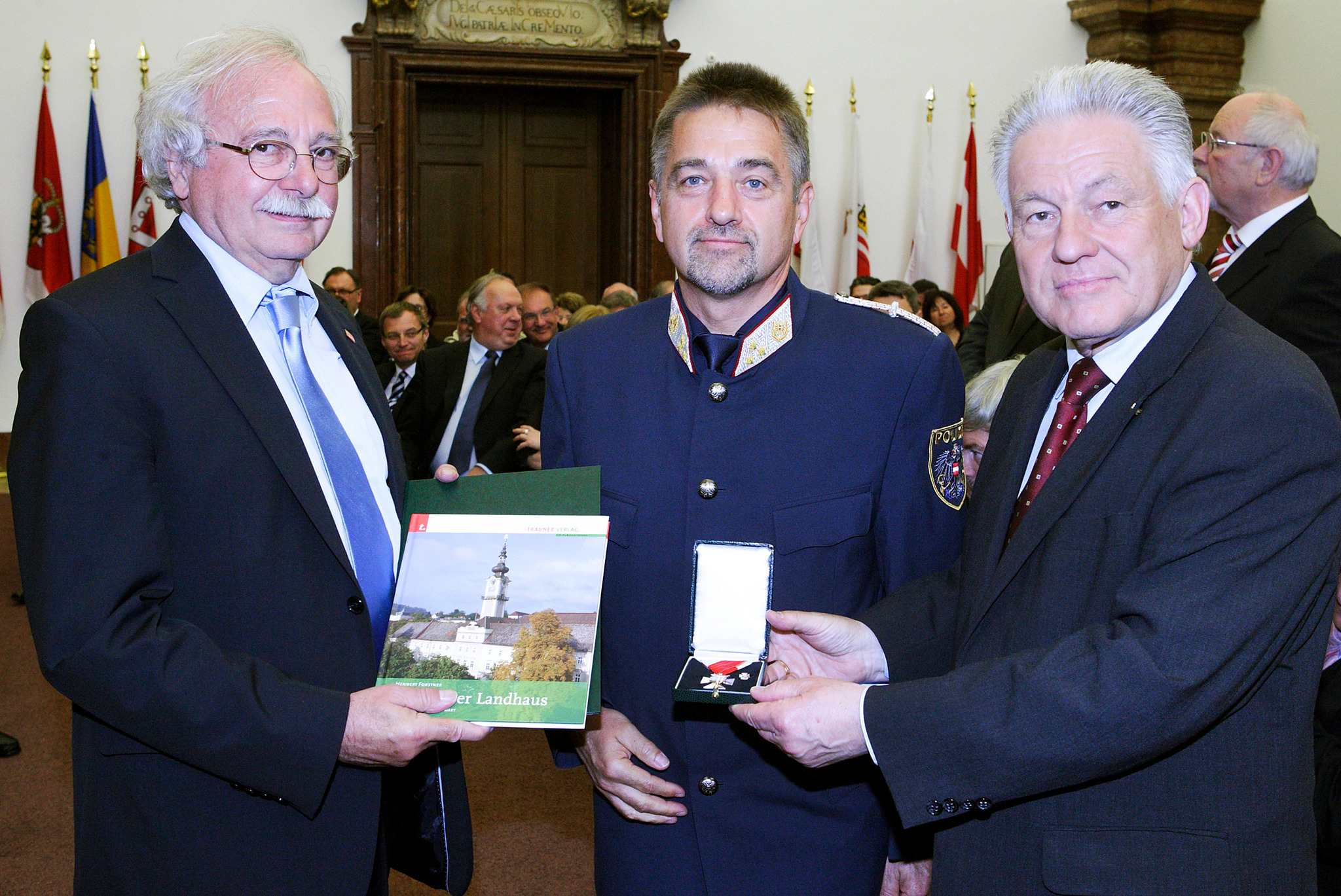 Verdienstzeichen für Josef Steindl Perg