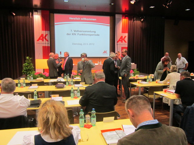 Politik transparent – ein Blick hinter die Kulissen des oberösterreichischen ArbeitnehmerInnen-Parlaments!