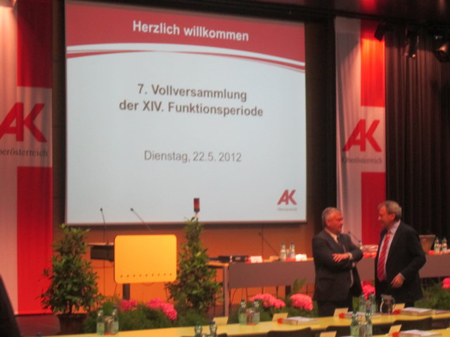 Politik transparent – ein Blick hinter die Kulissen des oberösterreichischen ArbeitnehmerInnen-Parlaments!