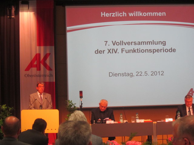 Politik transparent – ein Blick hinter die Kulissen des oberösterreichischen ArbeitnehmerInnen-Parlaments!